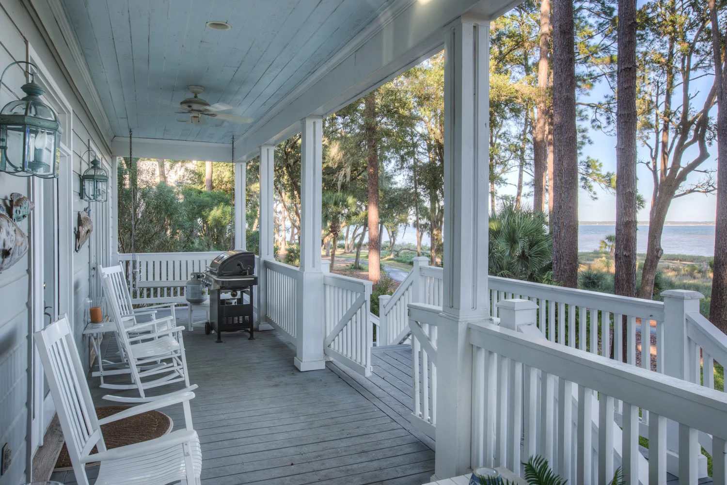 027 back-porch.jpg