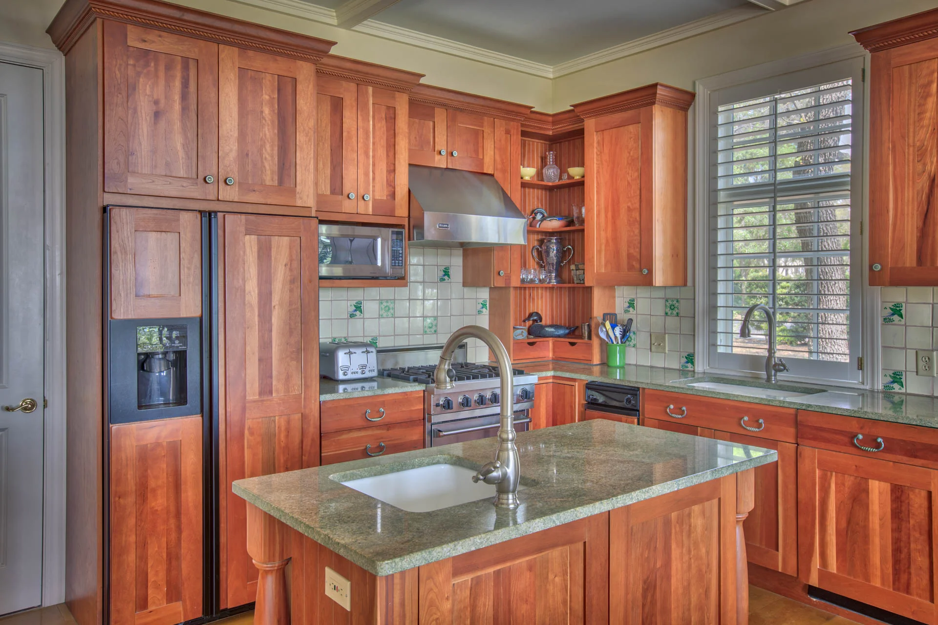 living-kitchen-island.jpg
