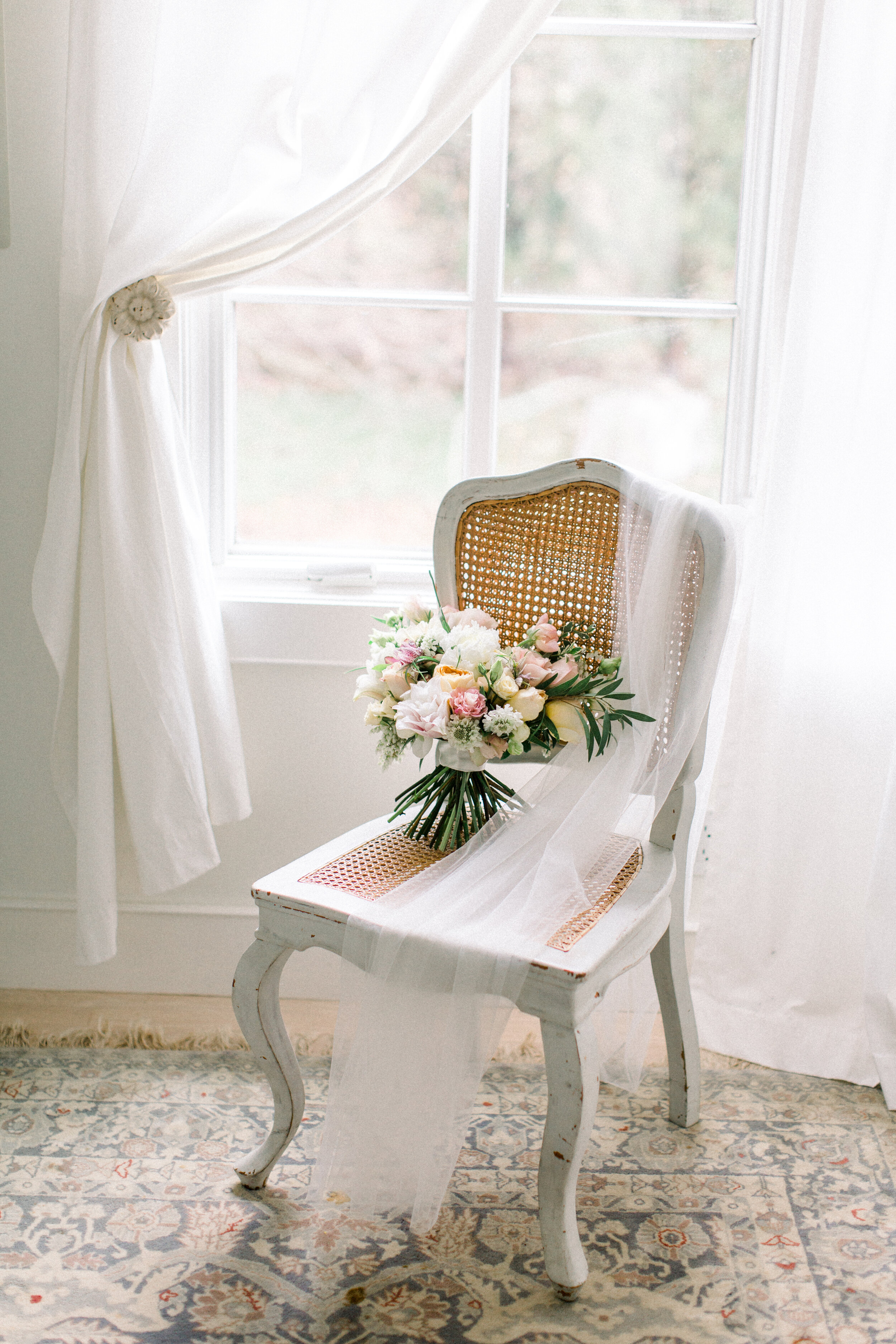 AbigailJillFilmandPhotography_EnglishGarden_StyledShoot_26.jpeg