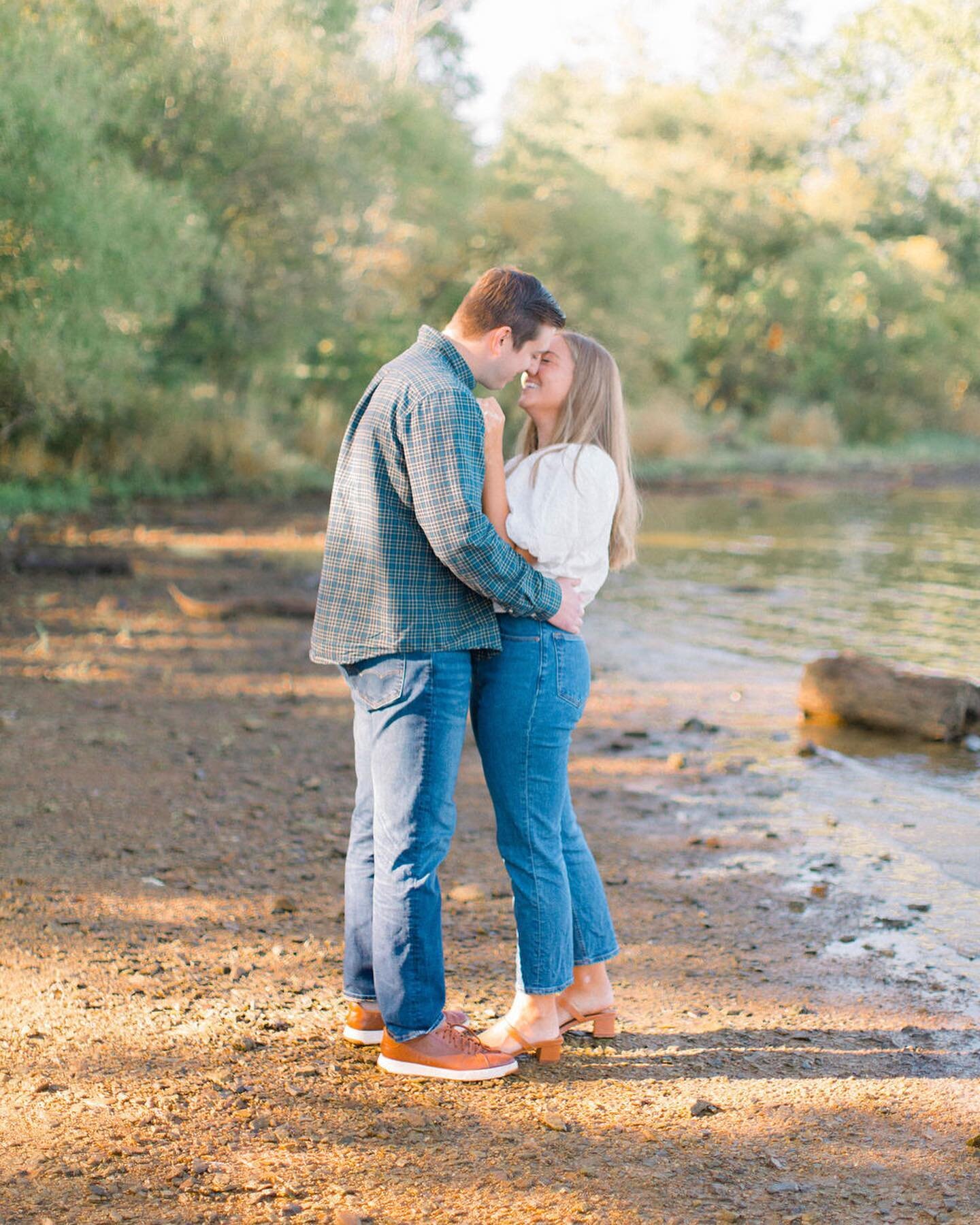 A perfect, crisp, sunny morning with Molly, Michael &amp; their sweet pup Maisy.

#proposal #dephotographer #abigailjill #wedding #familyphotographer #pafamilyphotographer #defamilyphotographer #justgoshoot #defamilyphotography #njfamilyphotographer 