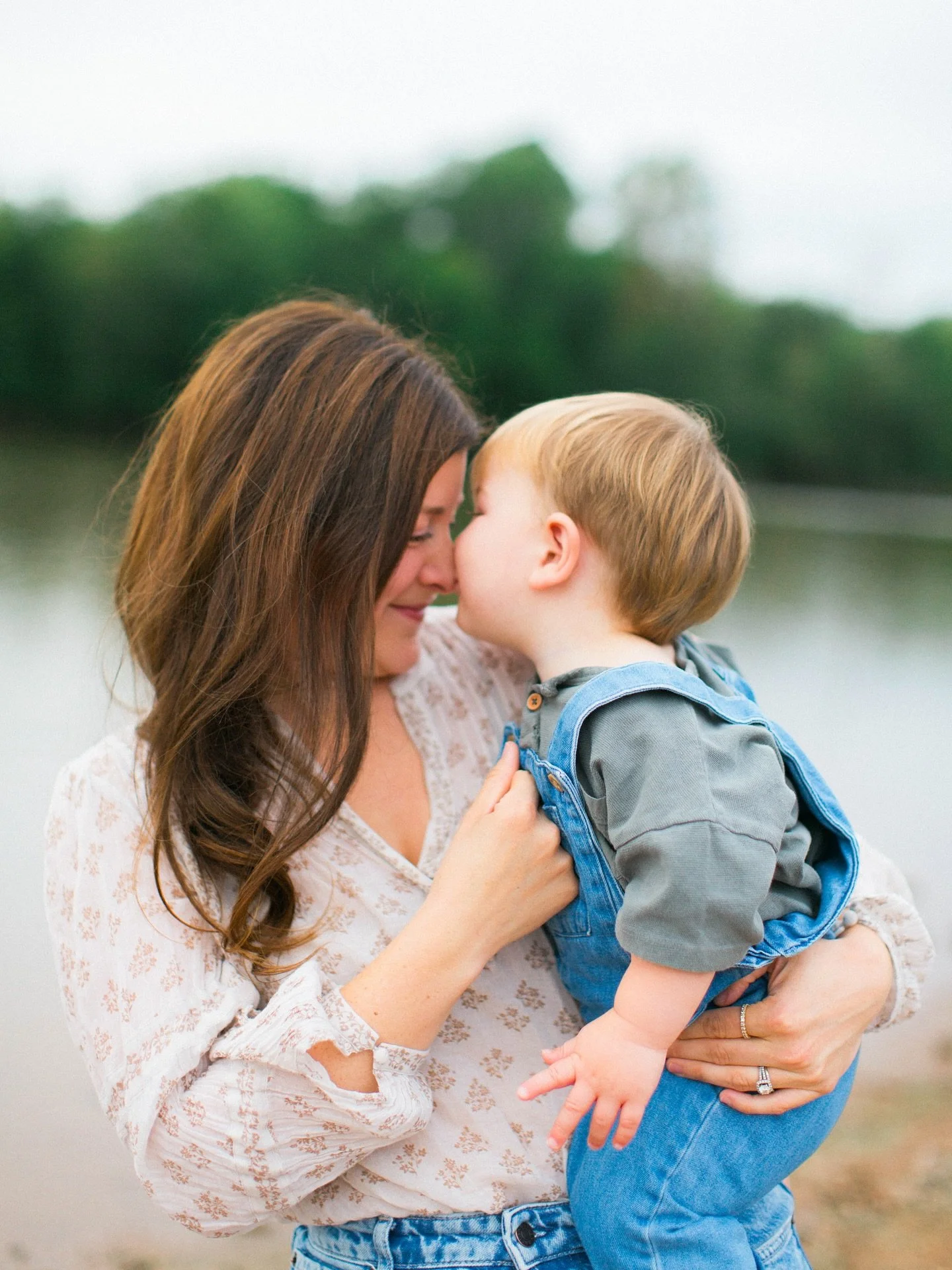 God gave these sweet lil farm boys the most gentle, incredible, loving mama. 

Documenting motherhood, parenthood, families, marriages! Ugh it is THE most important special thing! I just love it.