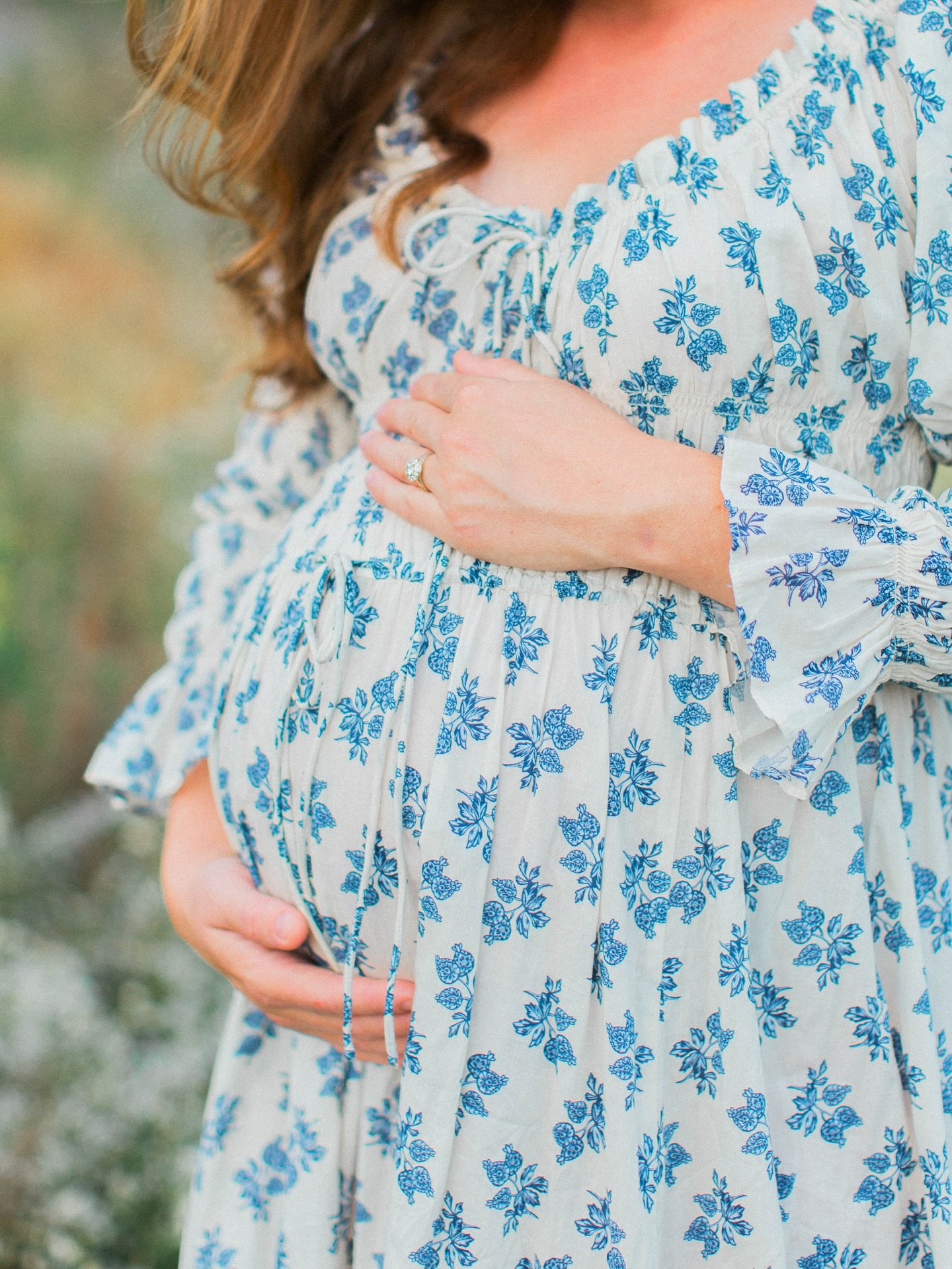 Celebrated the life growing inside my beautiful friend last weekend - this baby has the most wonderful big brother and parents! We can&rsquo;t wait to love on you baby Drake! 🧸🍼☀️

#artoftheheartcollective #motherhoodanthology #abigailjill #family 