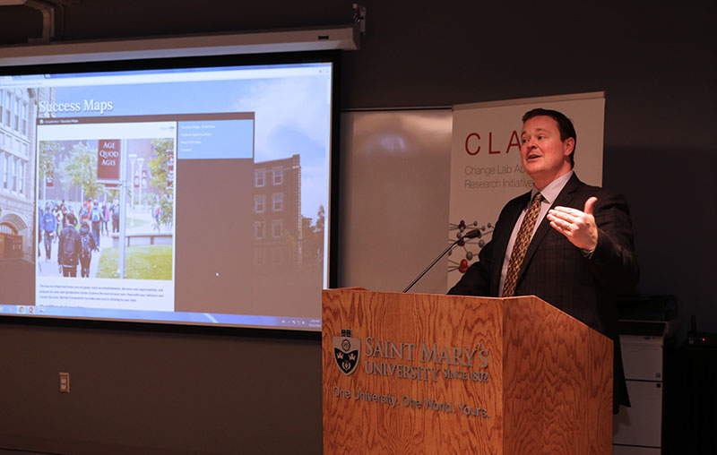 Dr. Steven Smith, Dean of Science, introduces Success Maps.