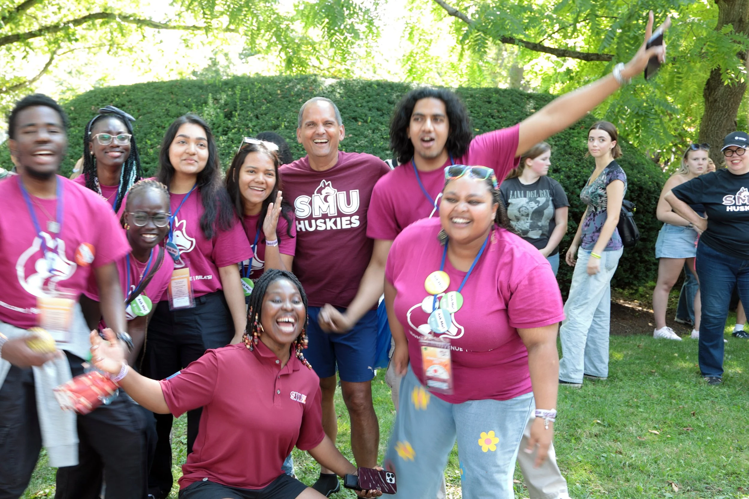  Michael Khan with Pack Leaders at the SMUSA Husky Festival 