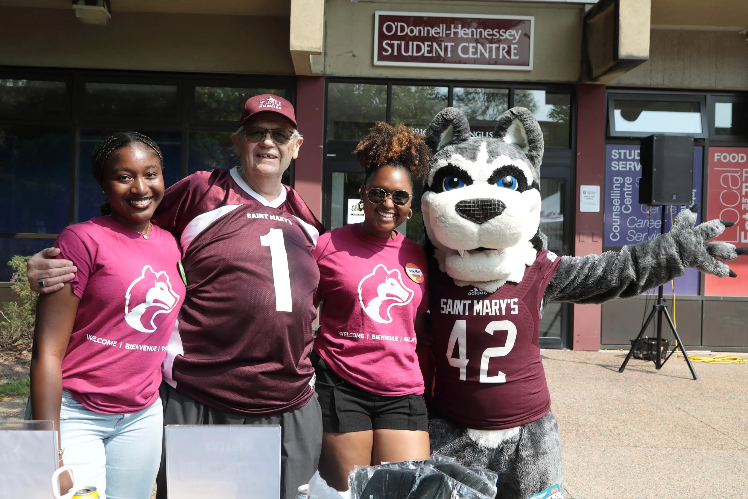  Go Huskies! 