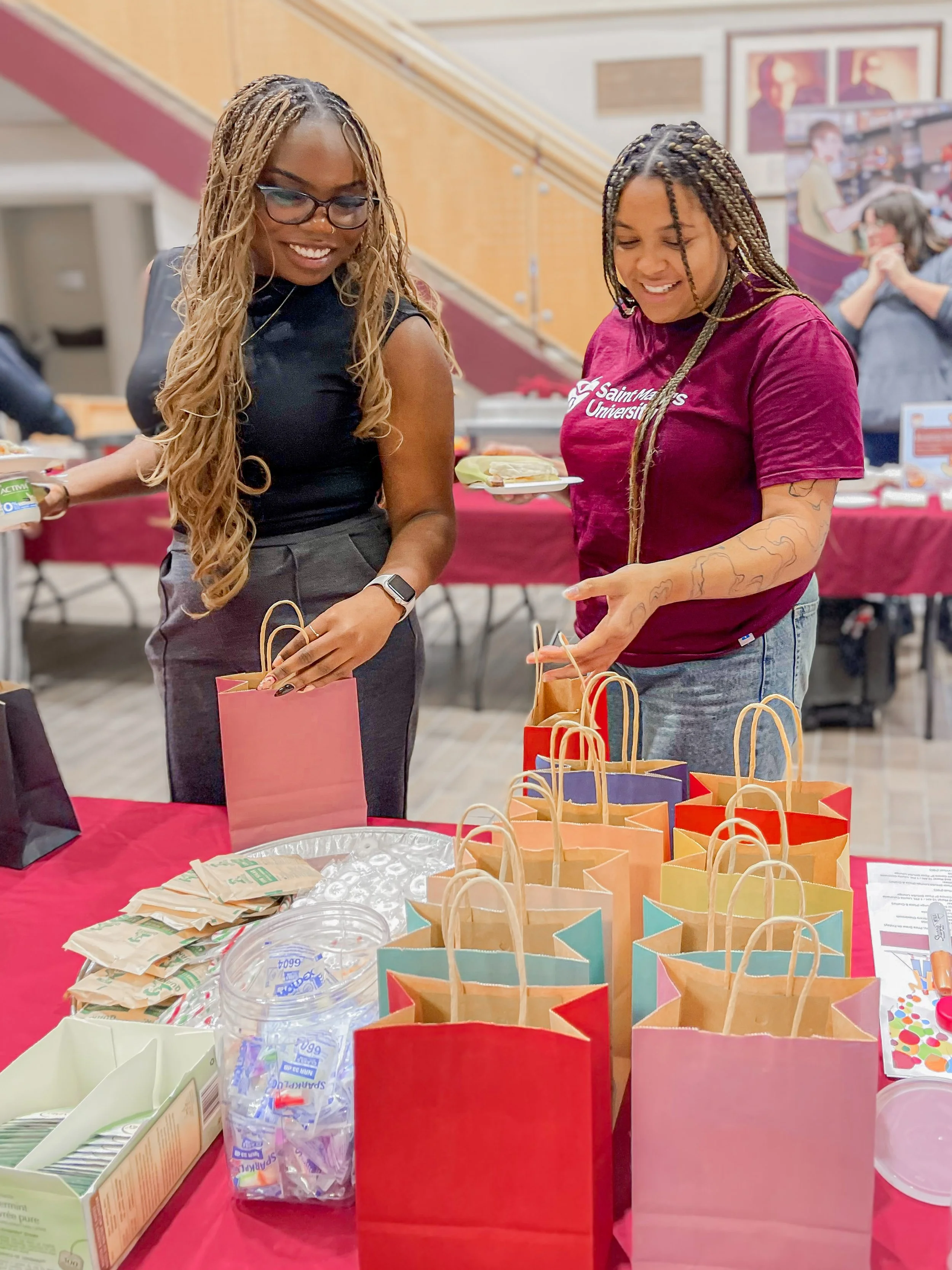  Students make DIY exam recharge kits with supplies provided by the FSC 