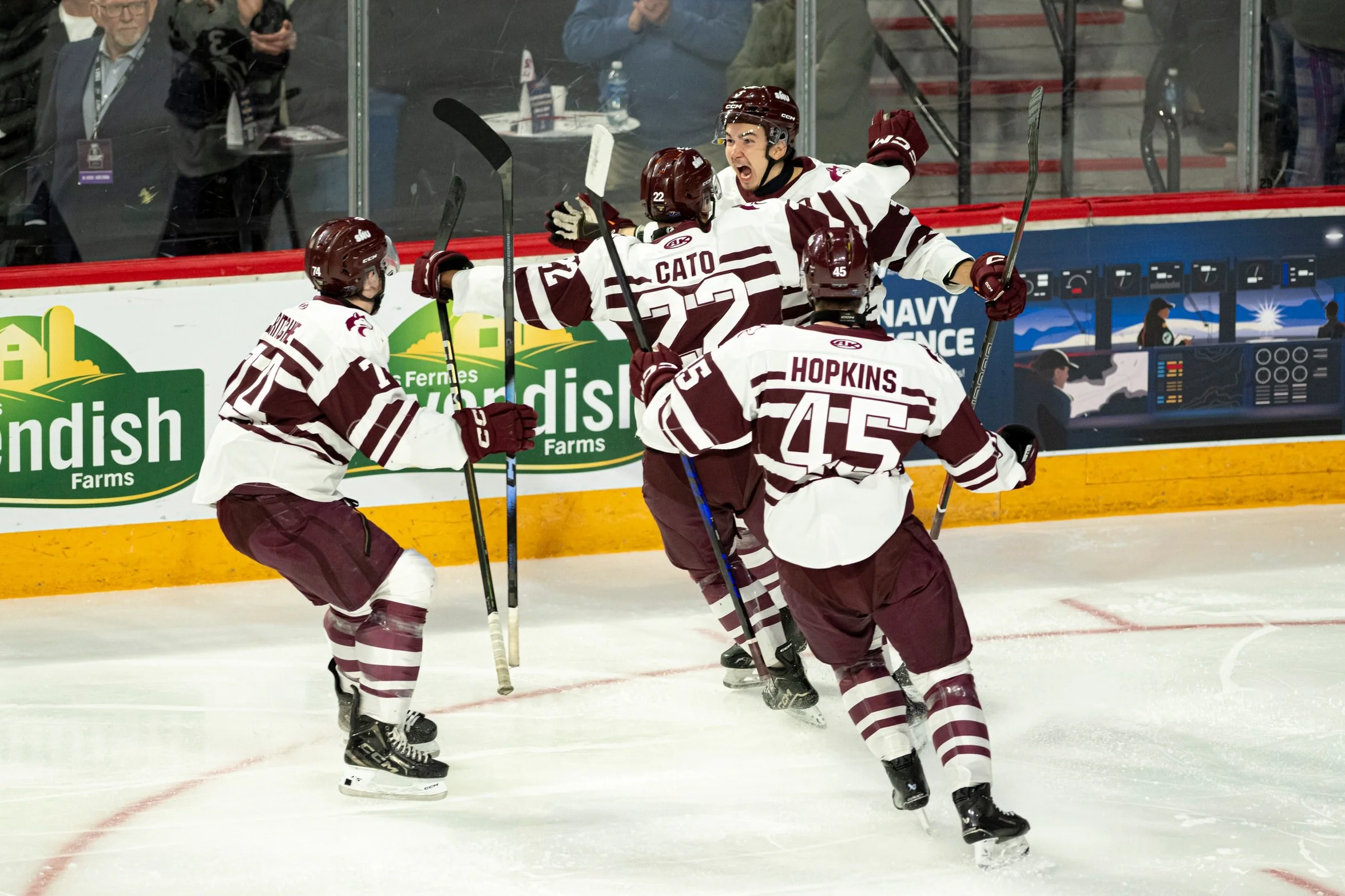 SMU Huskies take Silver at Men's Hockey University Cup