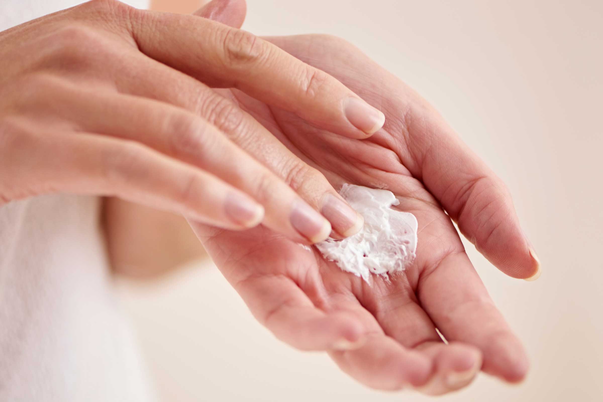 7 Subtle Signs Your Hands are Begging for TLC