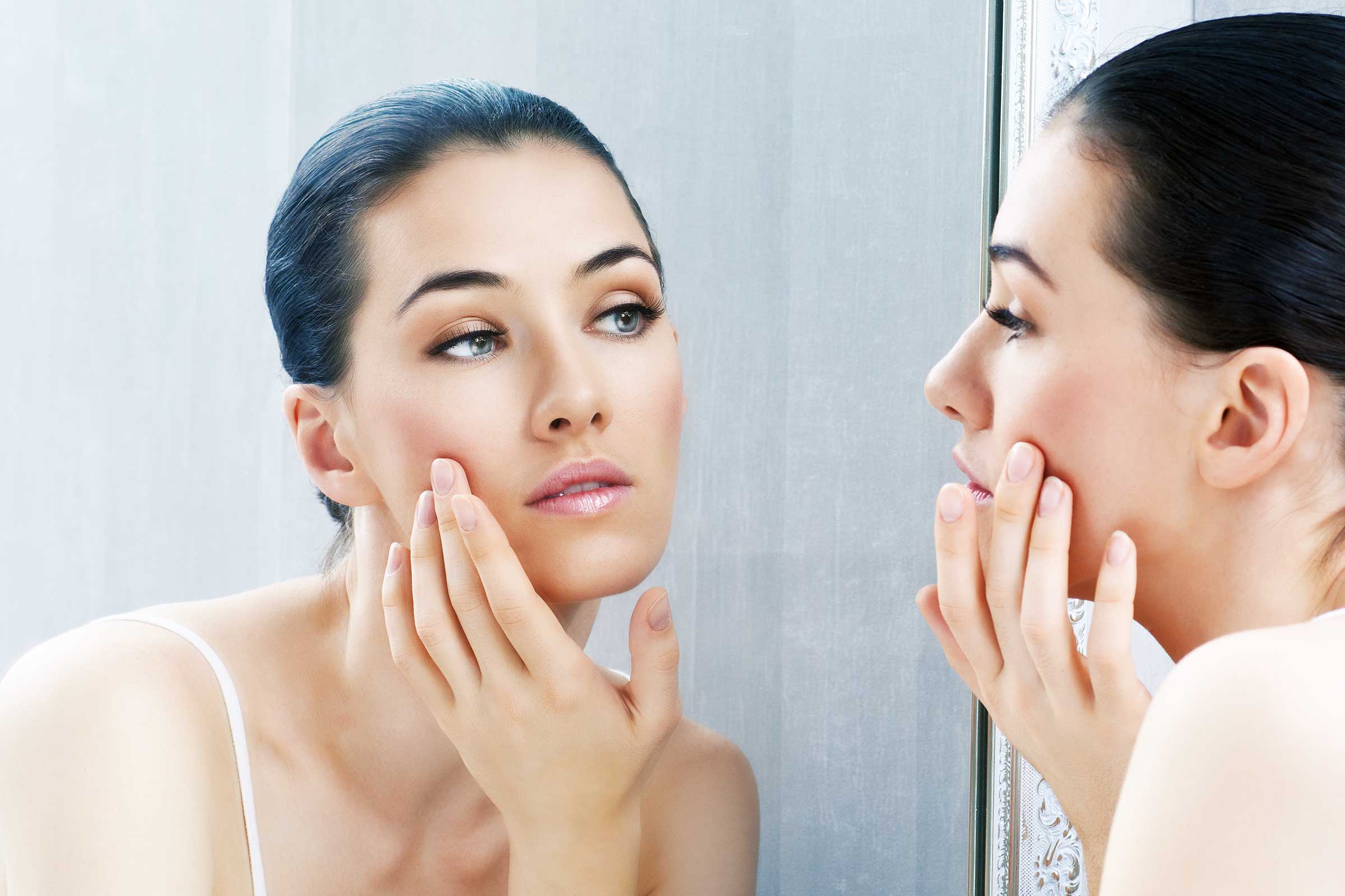 8 Bad Habits That Are Clogging Your Pores