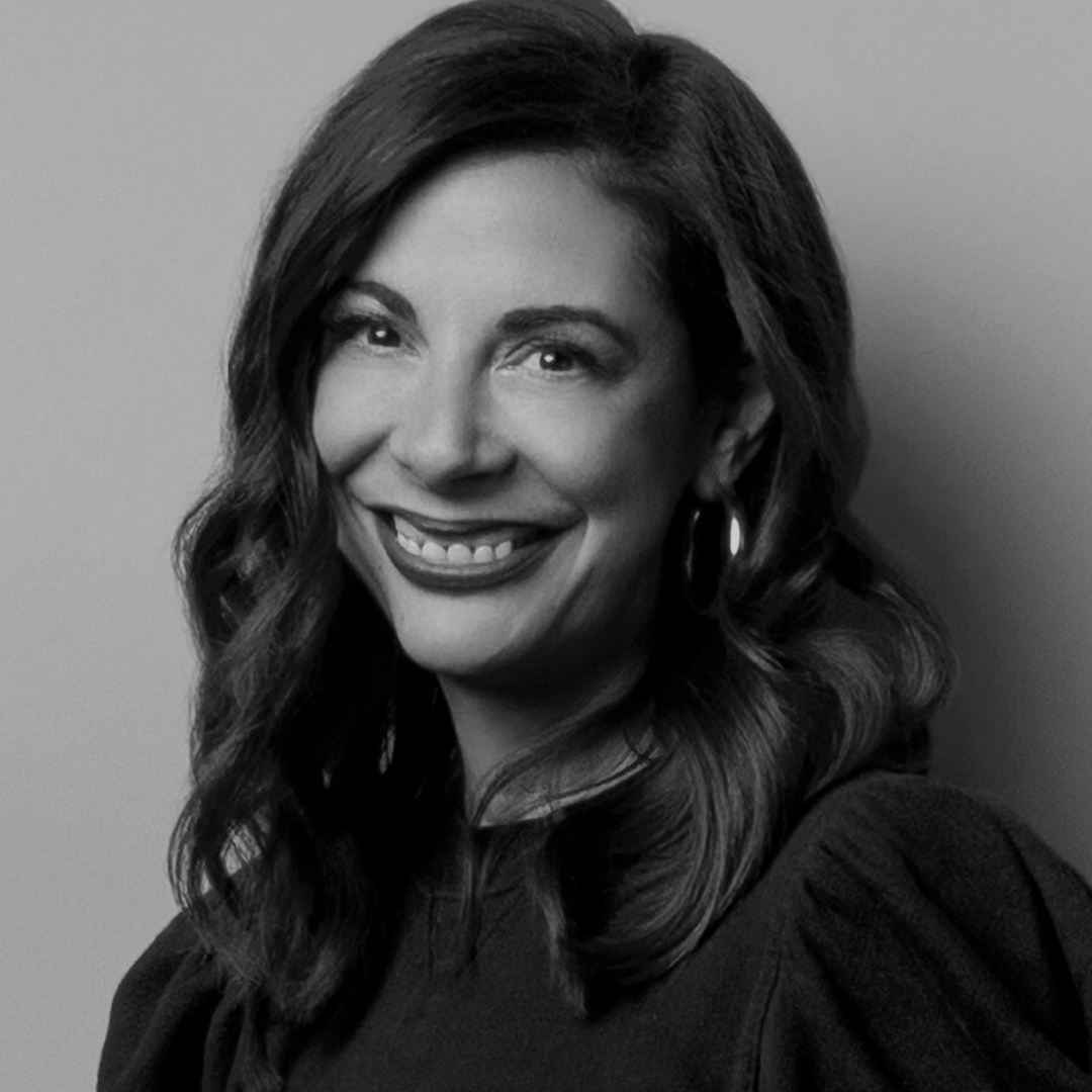 235: Liz Taylor - The 'Be Yourself' Leader