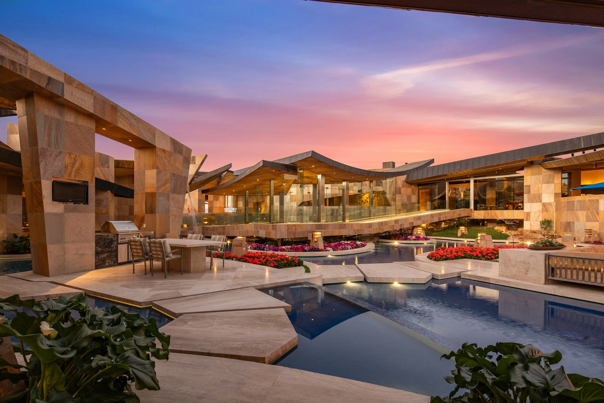 002_Summit Cove 706 v2025_by mrbarcelo.jpg