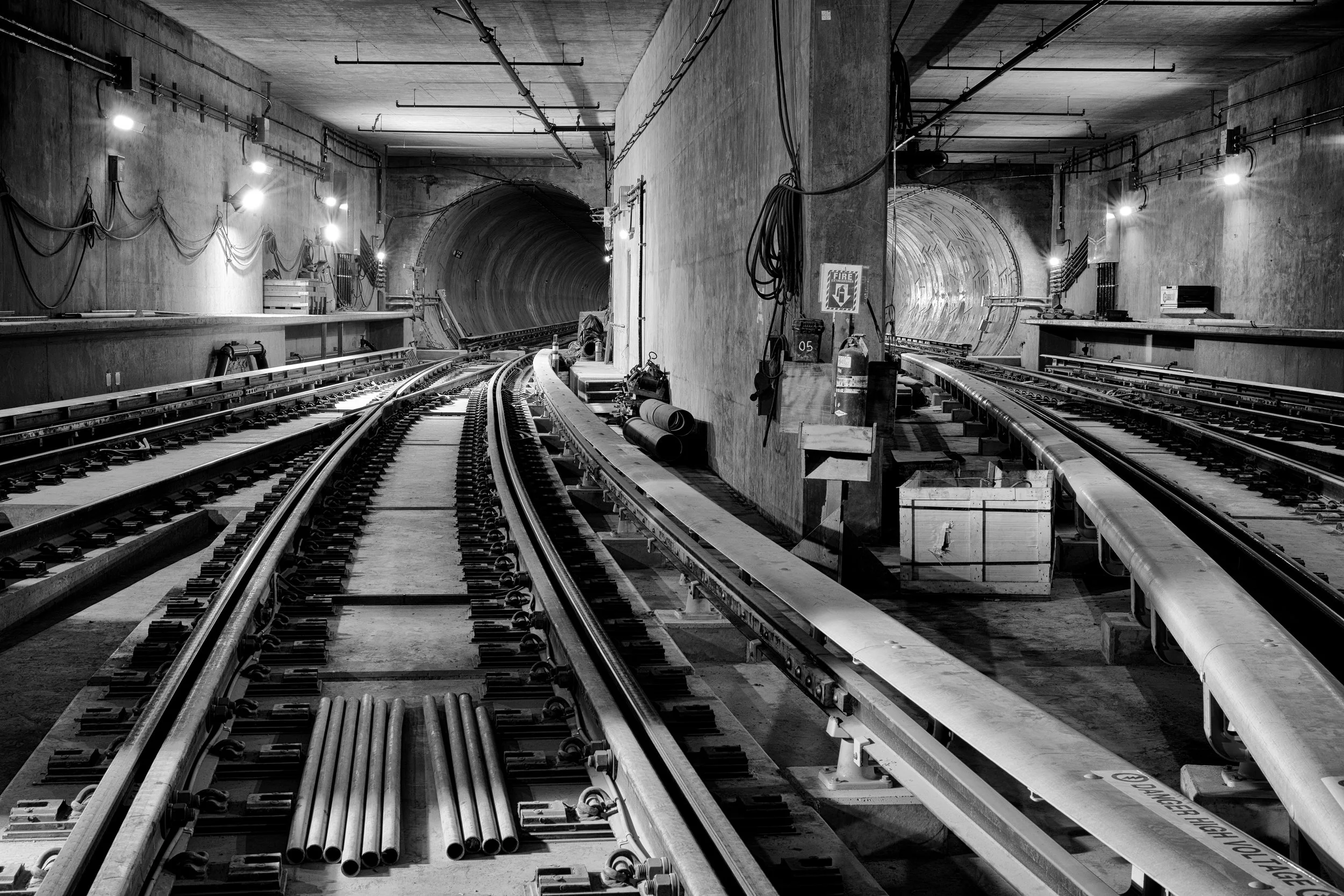 SKANSKA.ENR.SKANSKA PURPLE LINE 2024.SWITCH SWEEP. WALKER CHAMBERLIN. 114A7028.double tunnels.bw copy.jpg