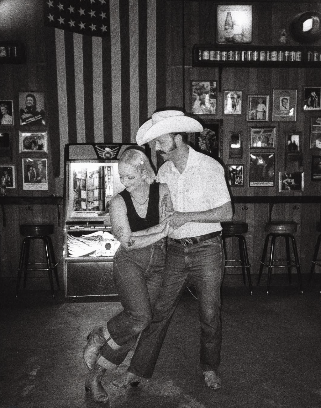 Hello Honky Tonk DJs