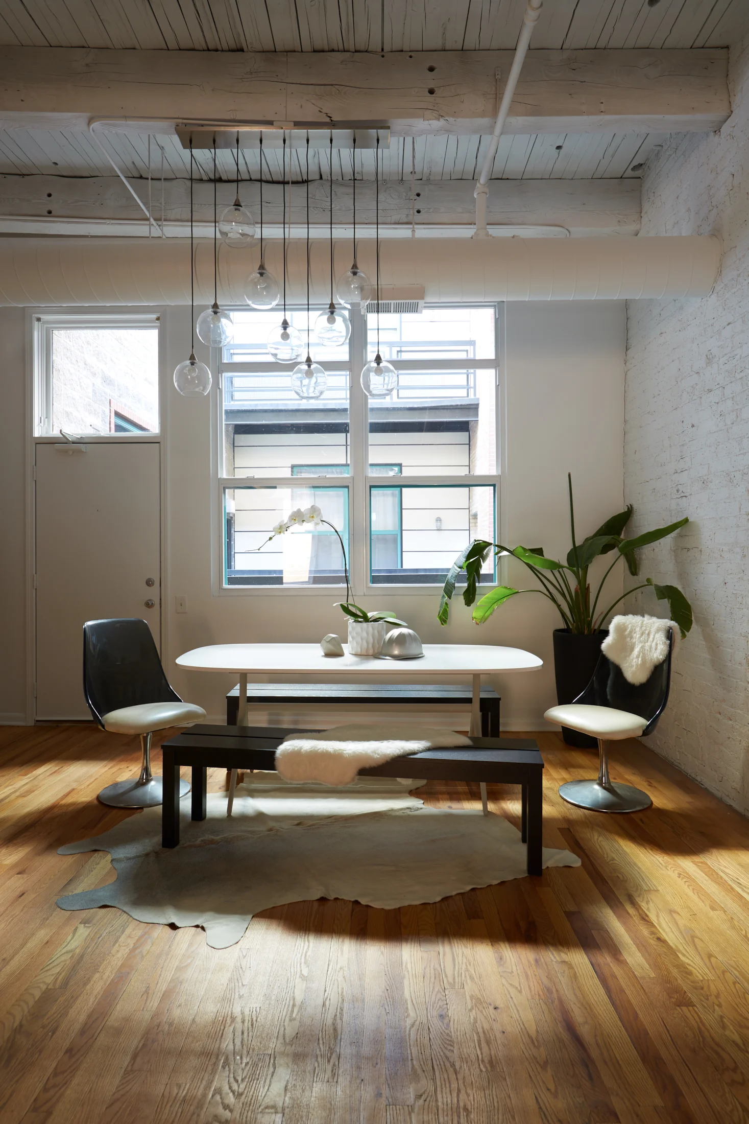May_Loft_Dining_552.jpg
