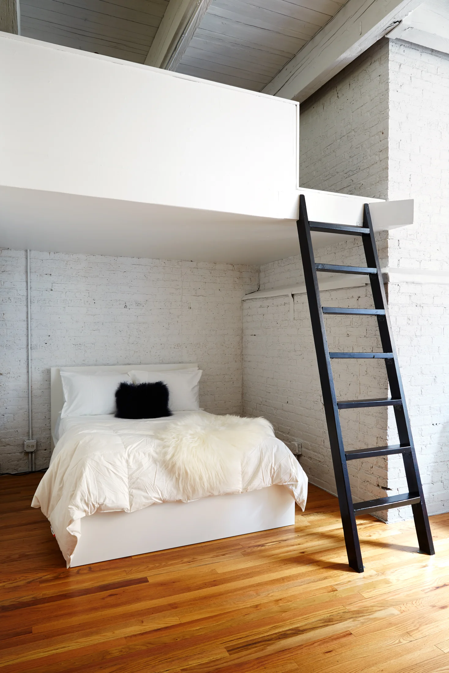 May_Loft_Spare_BedRm_347.jpg