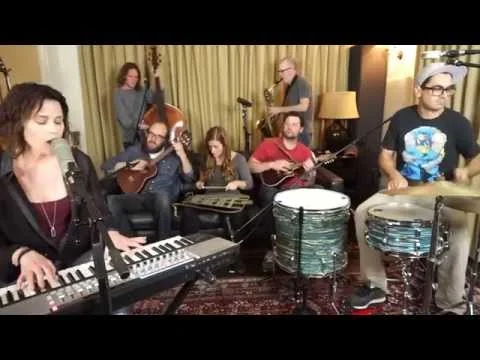 Breezeblocks [Live alt-J (∆) Cover] with Beth Thornley