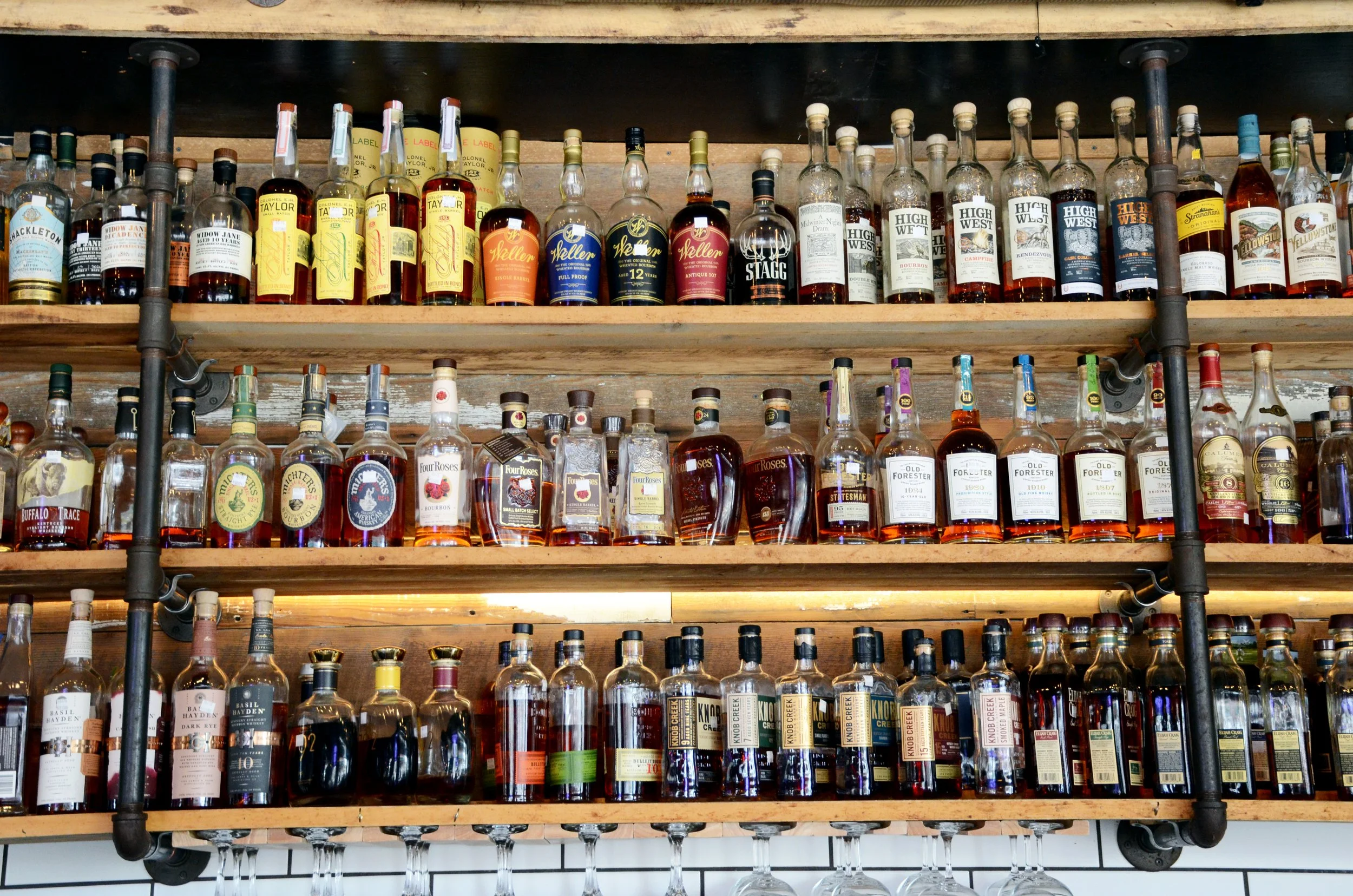 Parallel_Wine_&_Whiskey_Bar_07.JPG
