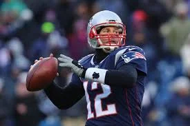 Brady hoists another Lombardi Trophy, and it never gets old (Photo Pats Pulpit