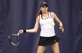 No.2 VU player Fernanda Contreras has skyrocketed up the national rankings (Photo also courtesy of VUcommodores.com).