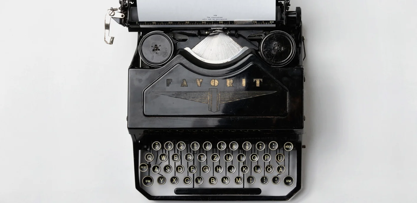 LJIZlzHgQ7WPSh5KVTCB_Typewriter.jpg