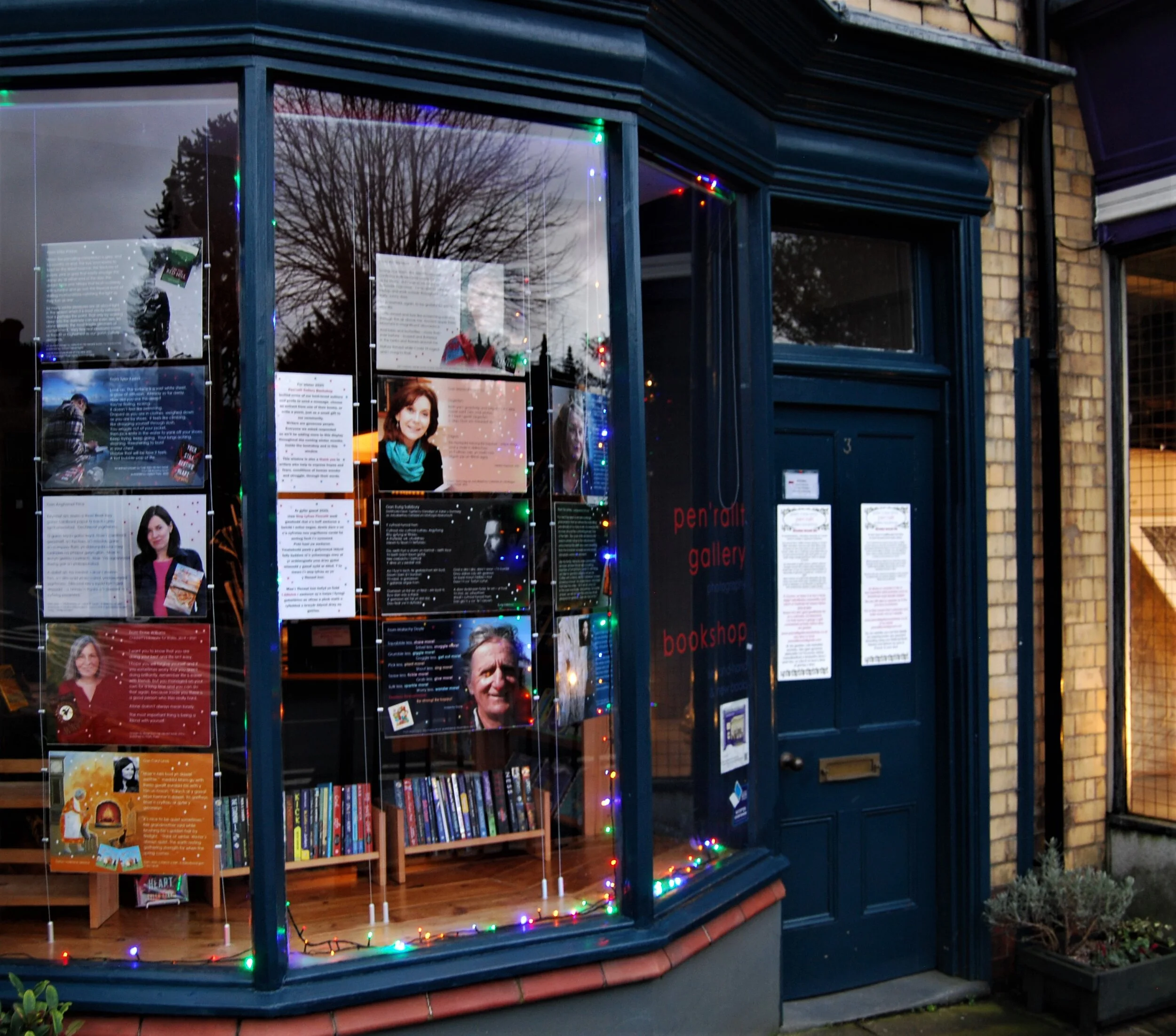 Penrallt Writers Window1.JPG