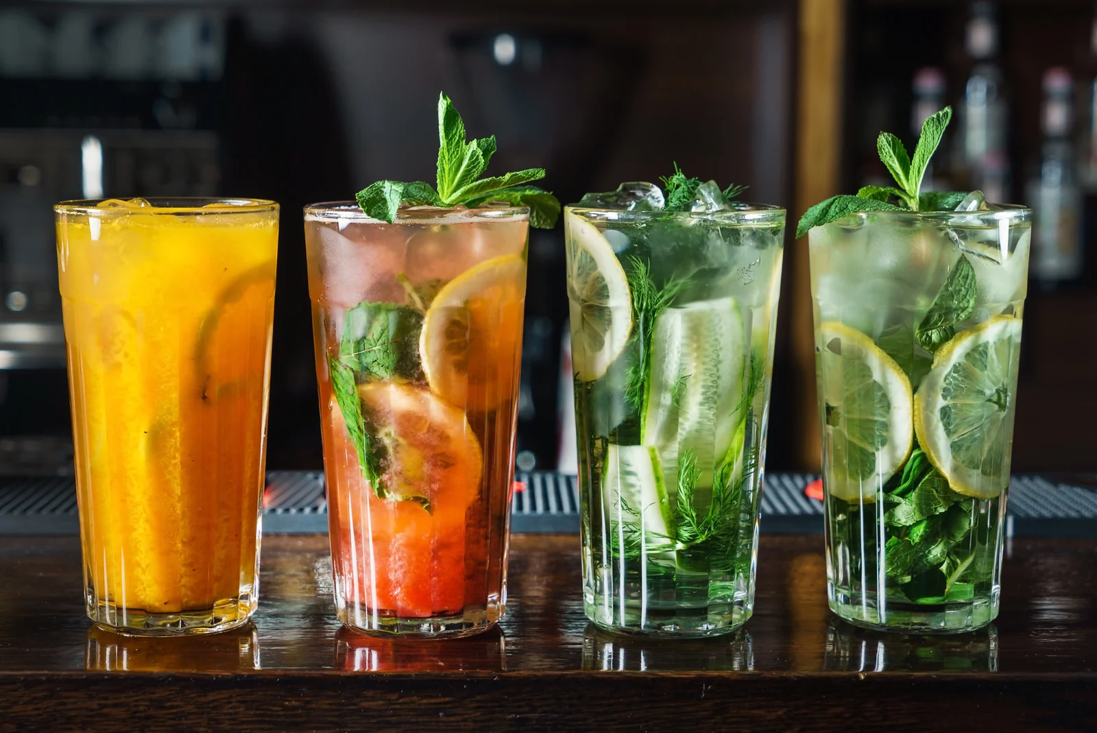 The Best Cocktails To Enjoy With Seafood Moby Dick