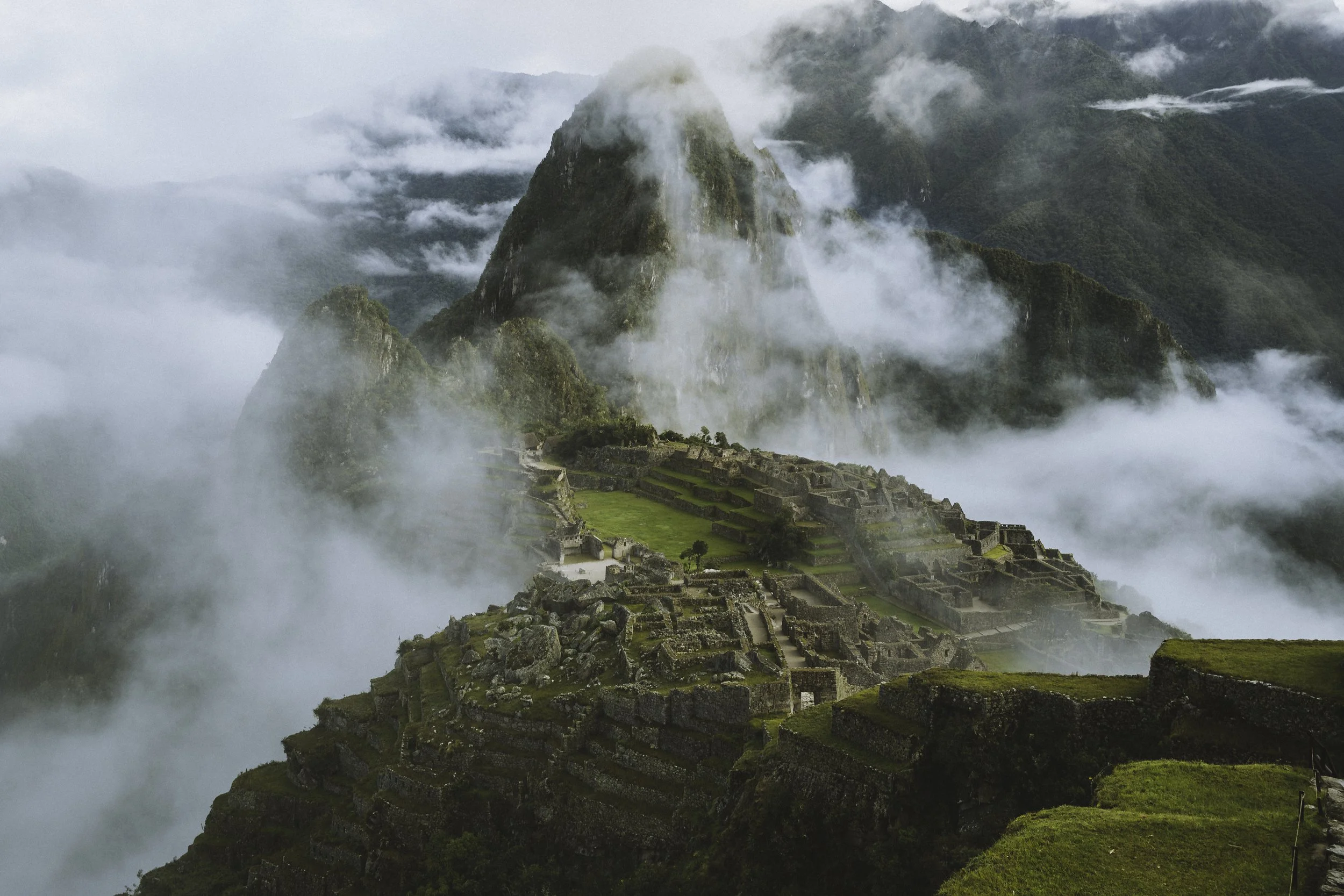  The best time to see a popular tourist destination is as early as possible. I was on the bus at 5:30 am to get this photo.  