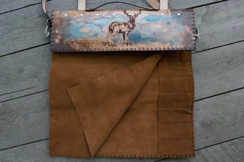 deer-in-the-mist-custom-leather-chef-roll-10.jpg
