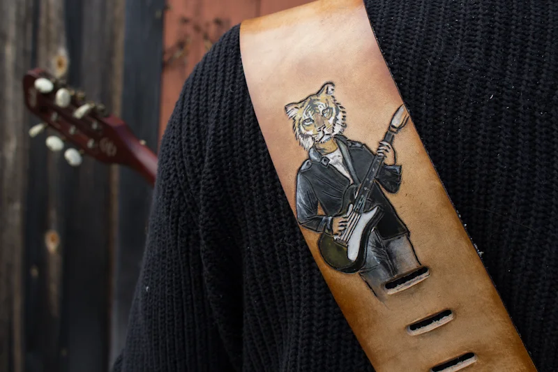 peachy bum guitar strap-3.jpg