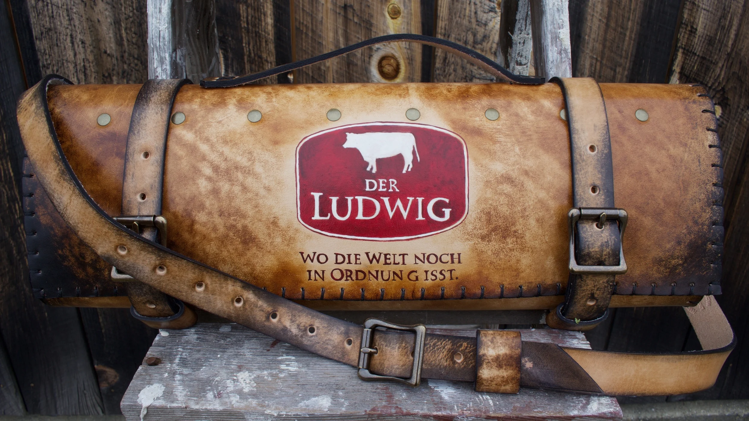 Rochini Roll Der Ludwig Knife Bag.jpg