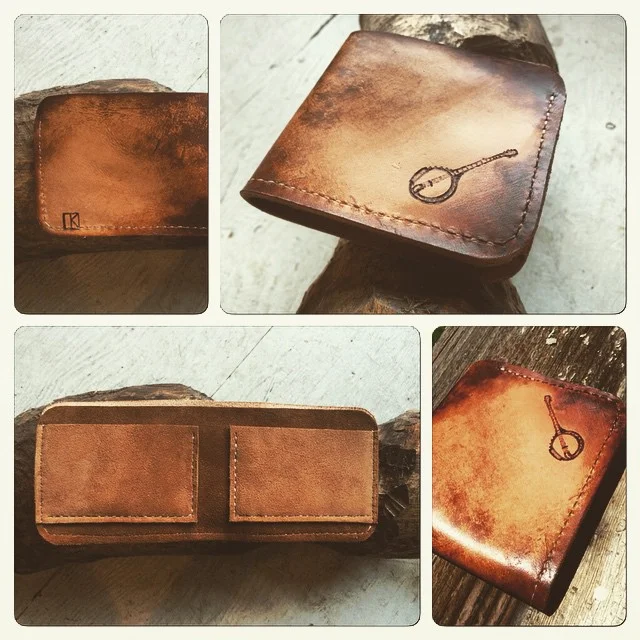 banjo wallet Linny Kenney.jpg