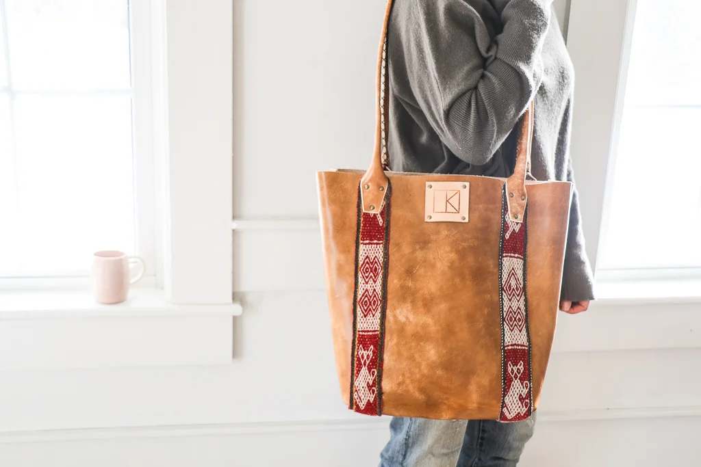 Red cinta Peru Tote 8.jpg