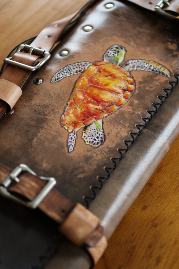 Turtle Knife Roll by Linny Kenney