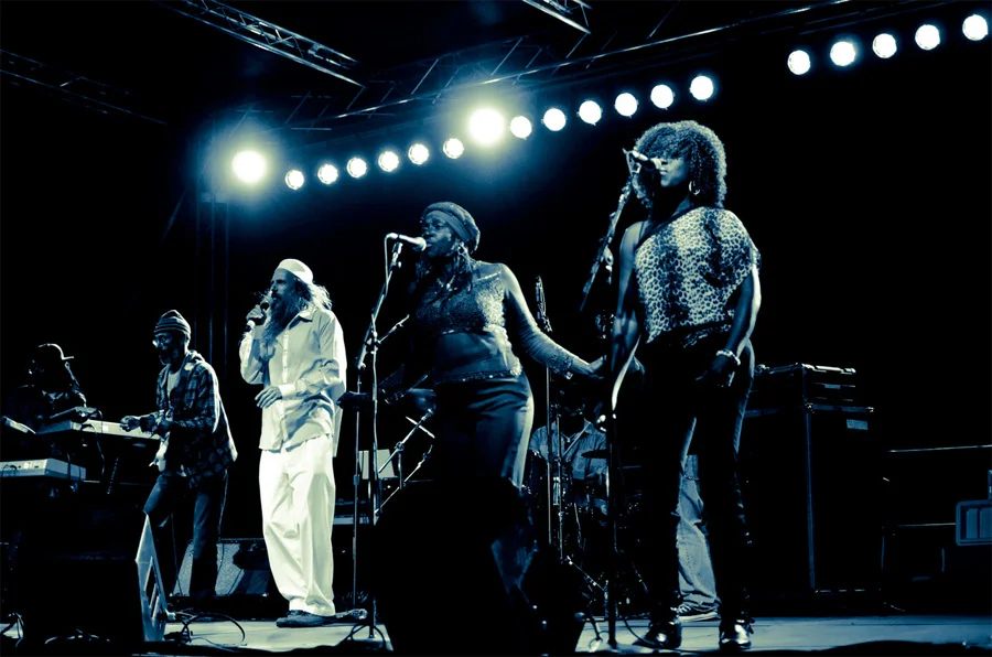 reggae angels performing.jpg