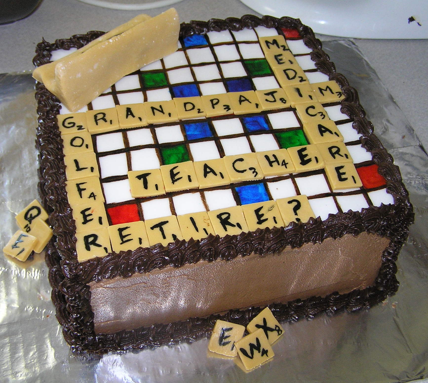 6) Scrabble Retirement: The cake traveled to Nebraska to celebrate a retirement. And yes, I always check and make sure that there are enough letters to spell out the requested words. Otherwise, I ask for more words. Details matter. 