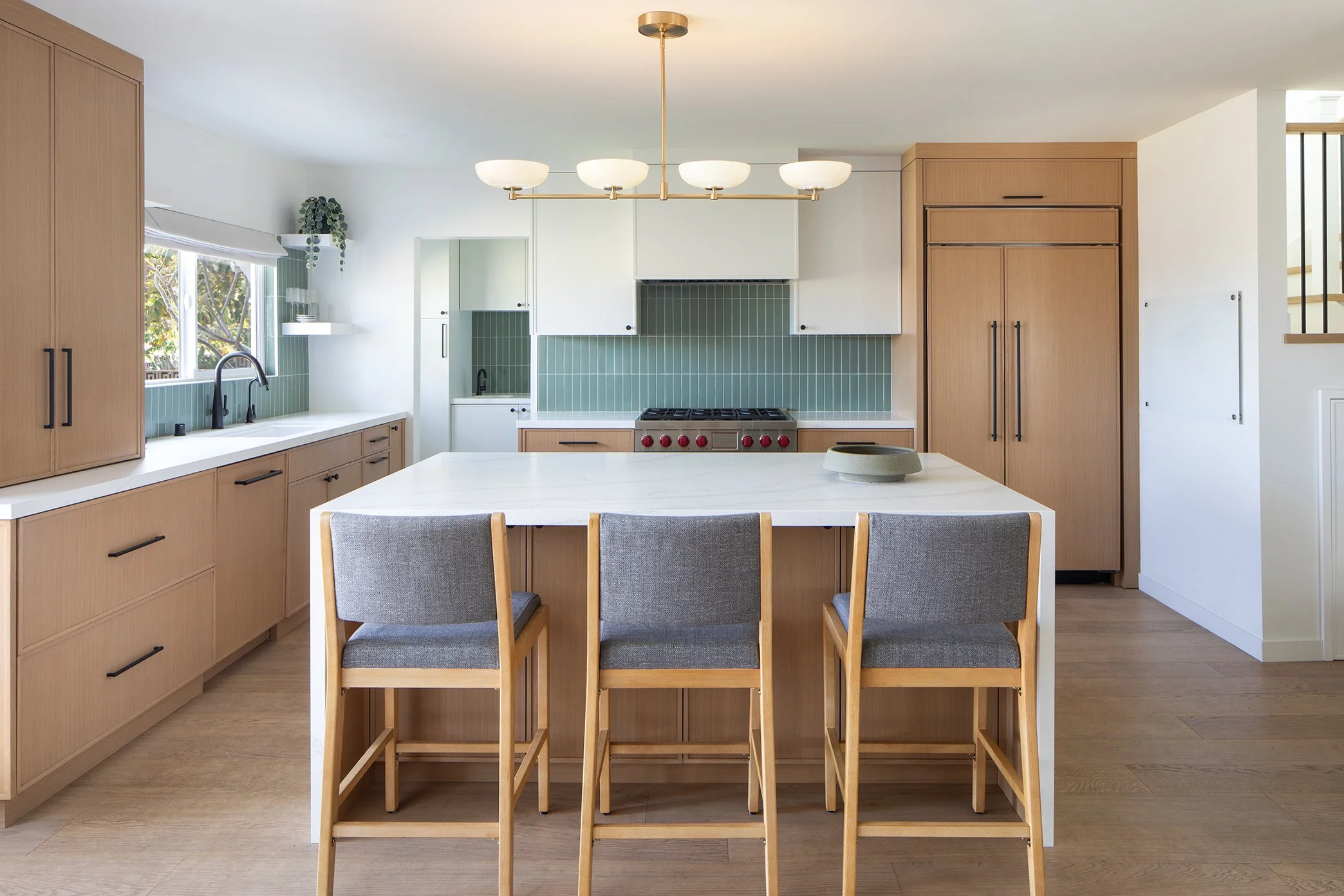 JAGA_Oregon_MeghanBob_KitchenStraight_V2_WEB.jpg