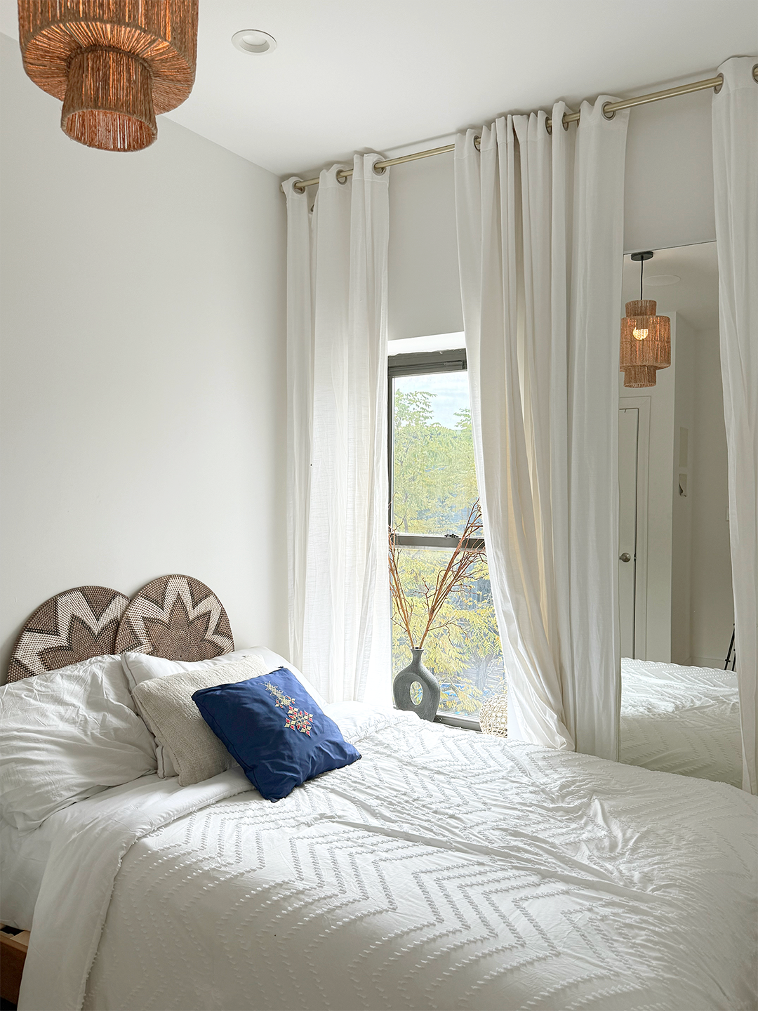 Guest Bedroom_1_w.png