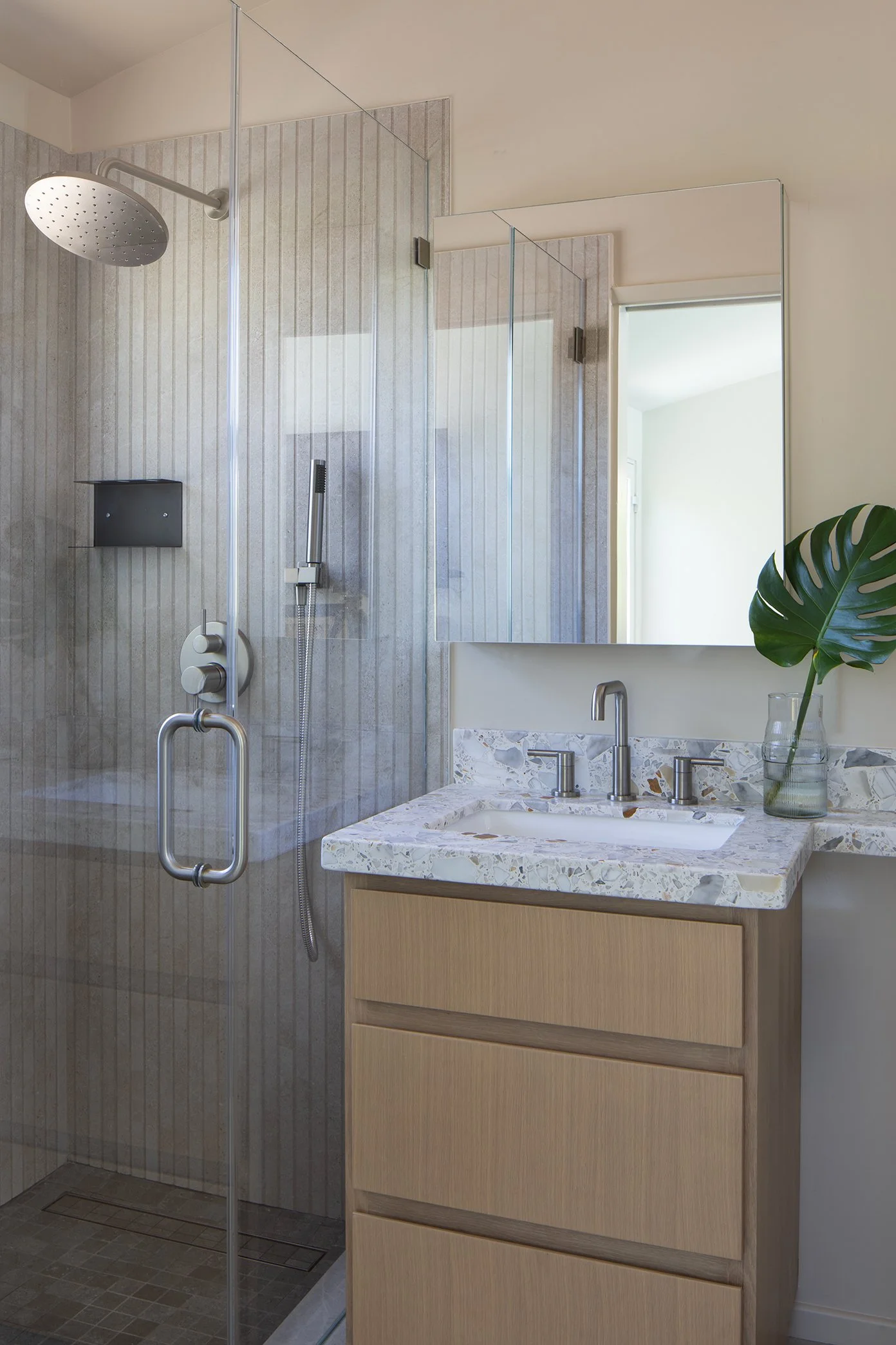 JAGA_SilverEagle_MeghanBob_PowderRoom_WEB.jpg