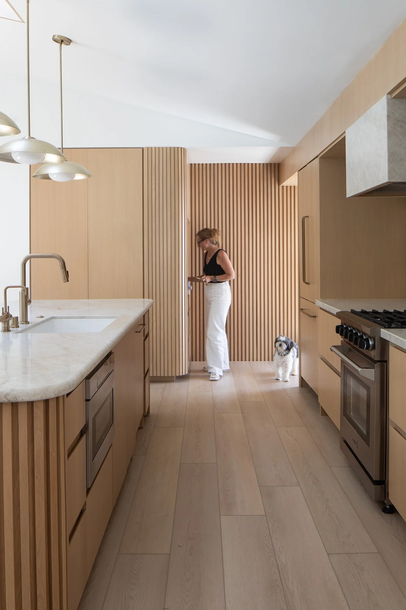 JAGA_SilverEagle_MeghanBob_KitchenToCoffee_Megan_WEB.jpg