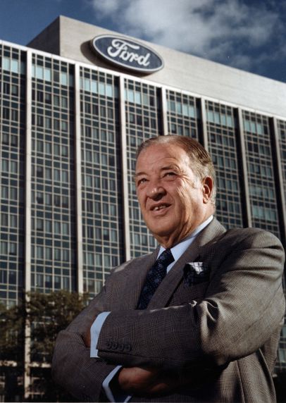 Henry Ford II<br />(Chairman & CEO Ford Motor Company)