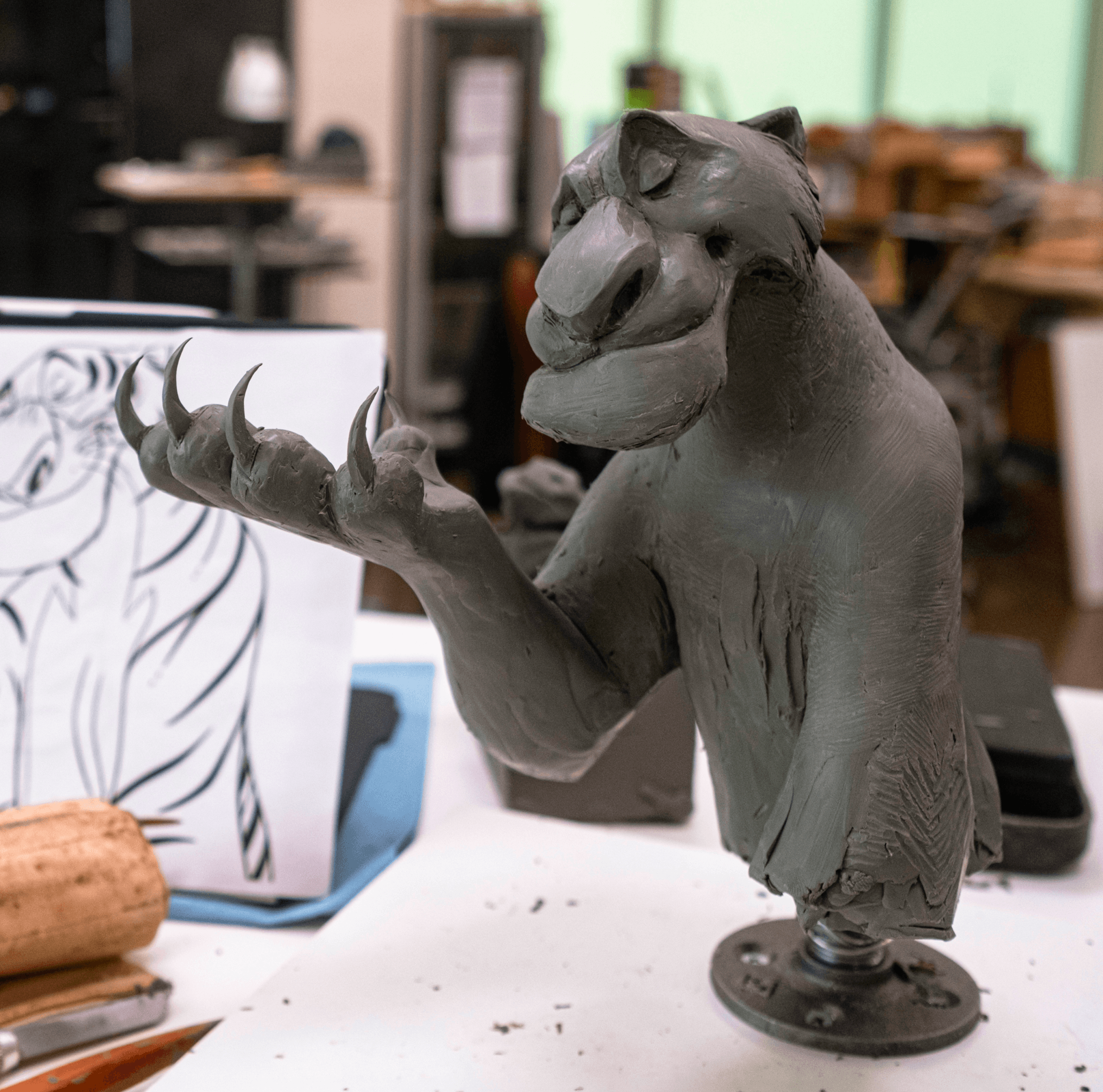 Traditional portraits, figures, sculpt art installations