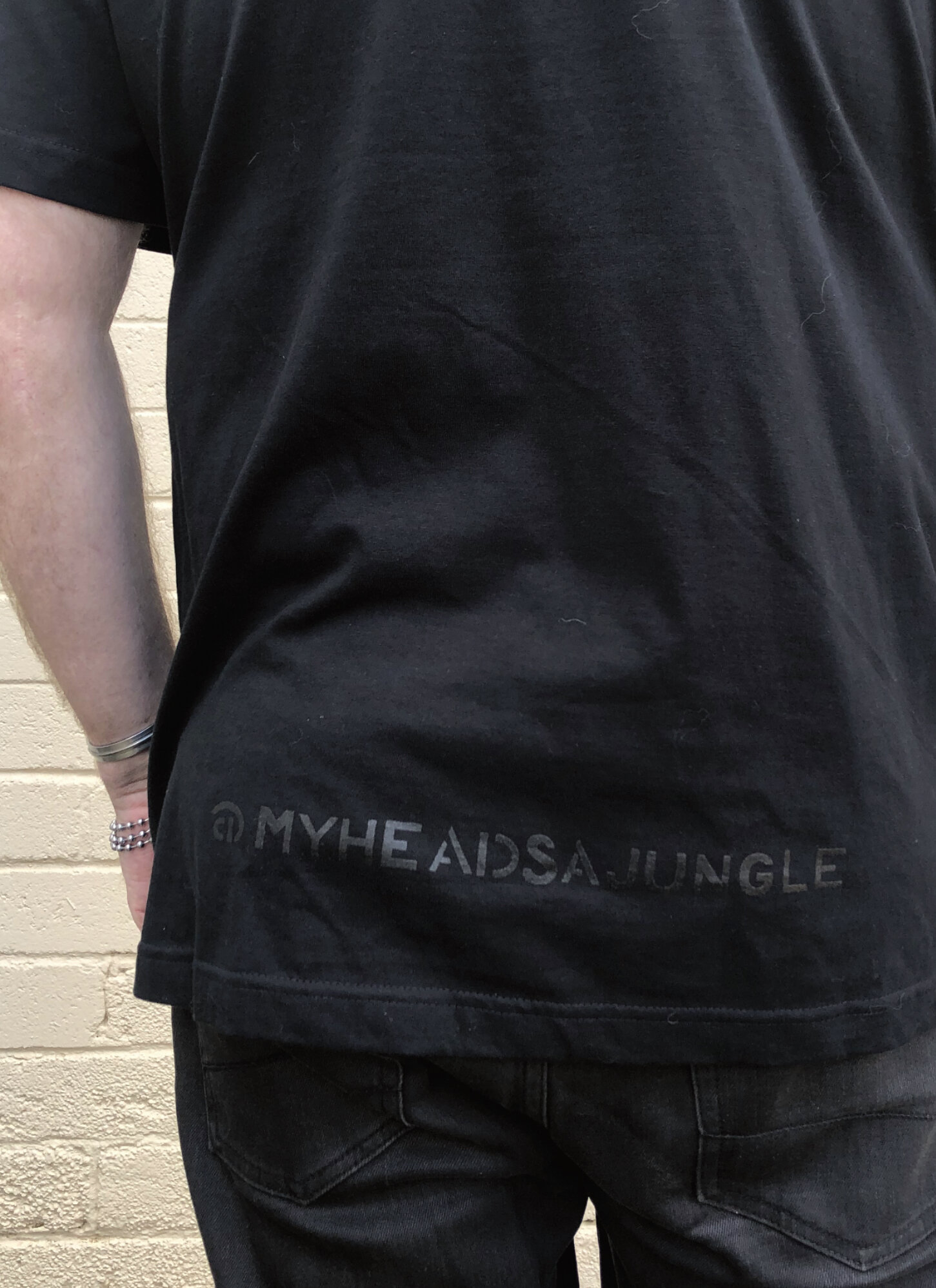 11E0C59A-3FD8-419D-9BF8-5C086C5412DE