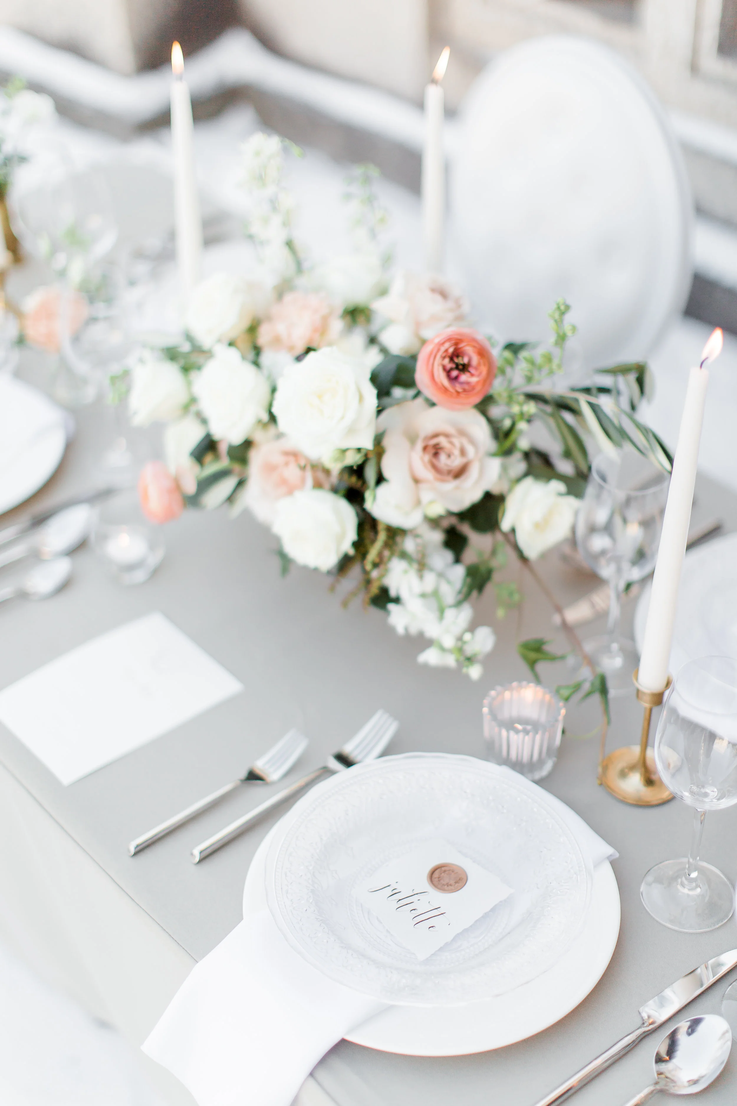 2017-11-19_ParisianInspiredStyledShoot023.jpg