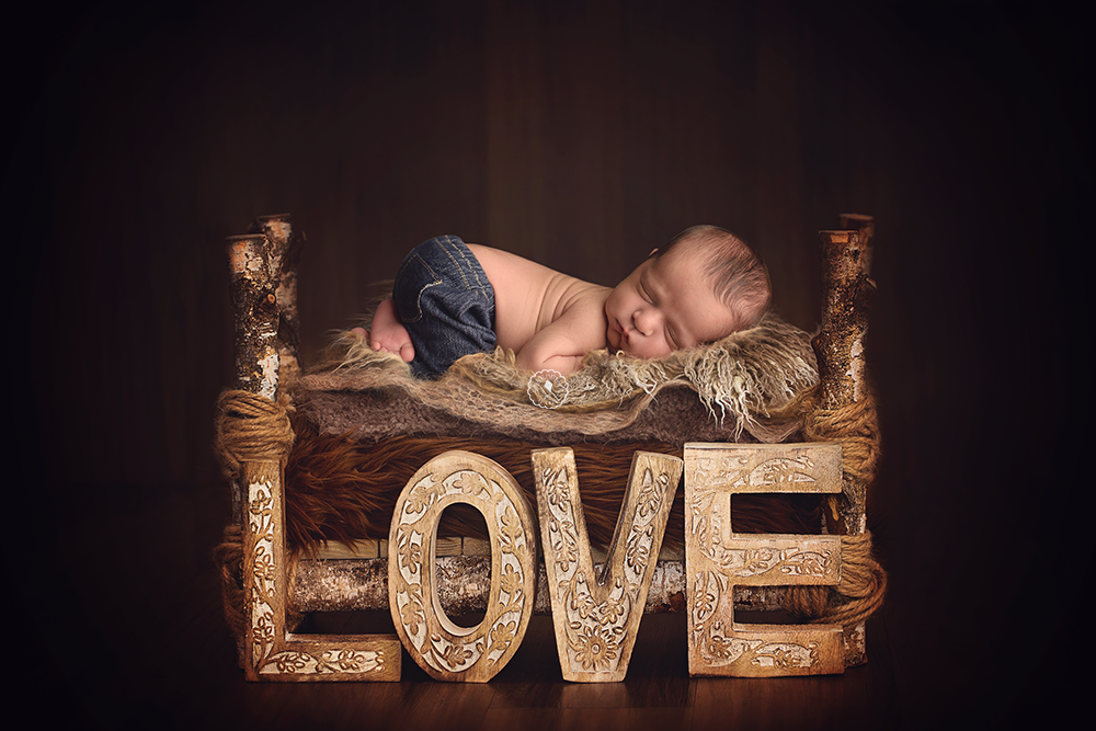 LOVE-Boynton-Beach-newborn-photographer.png