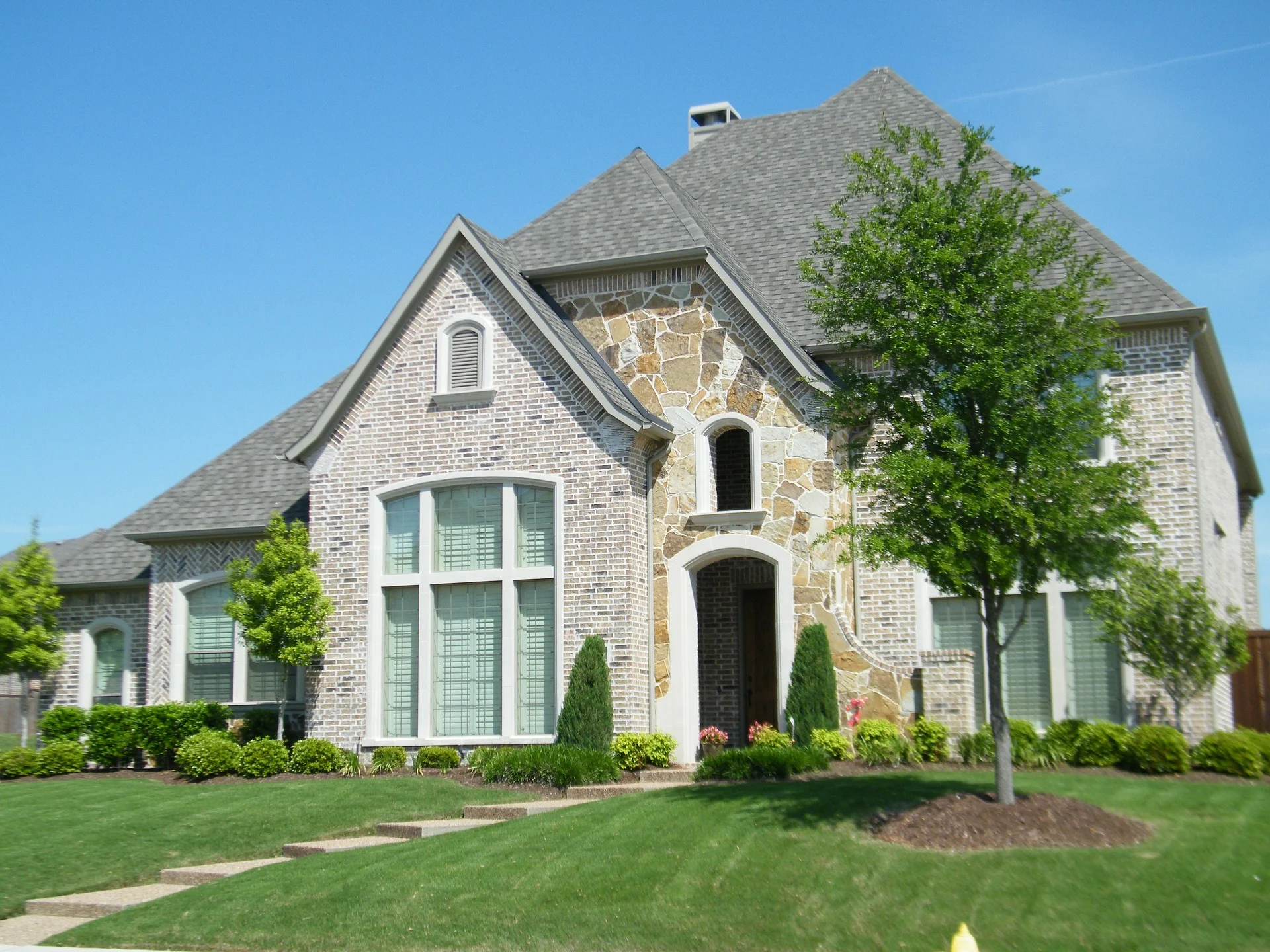 Waco Lawn Mowing Company.jpg