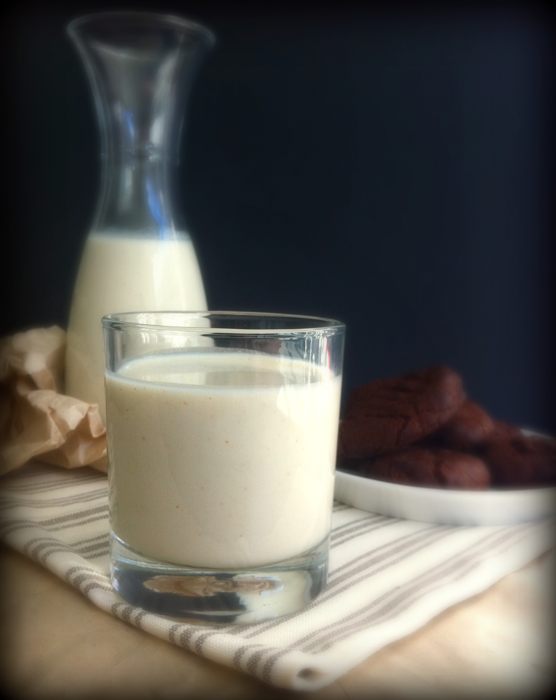 quinoa-almond-milk.jpg
