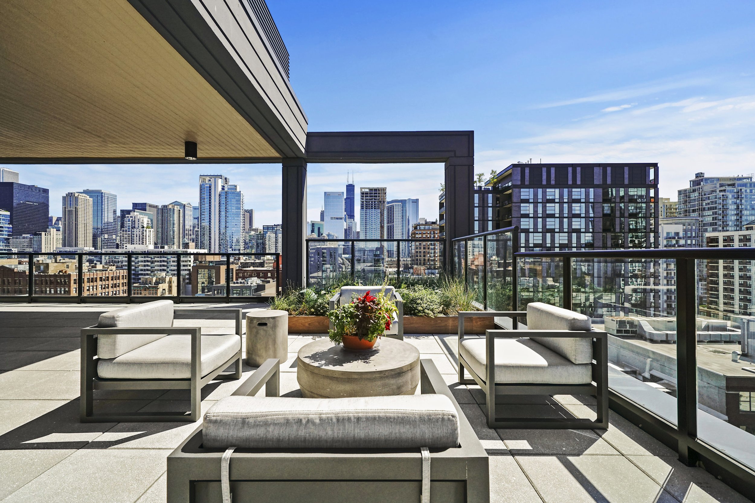 Rooftop Outdoor Seating 