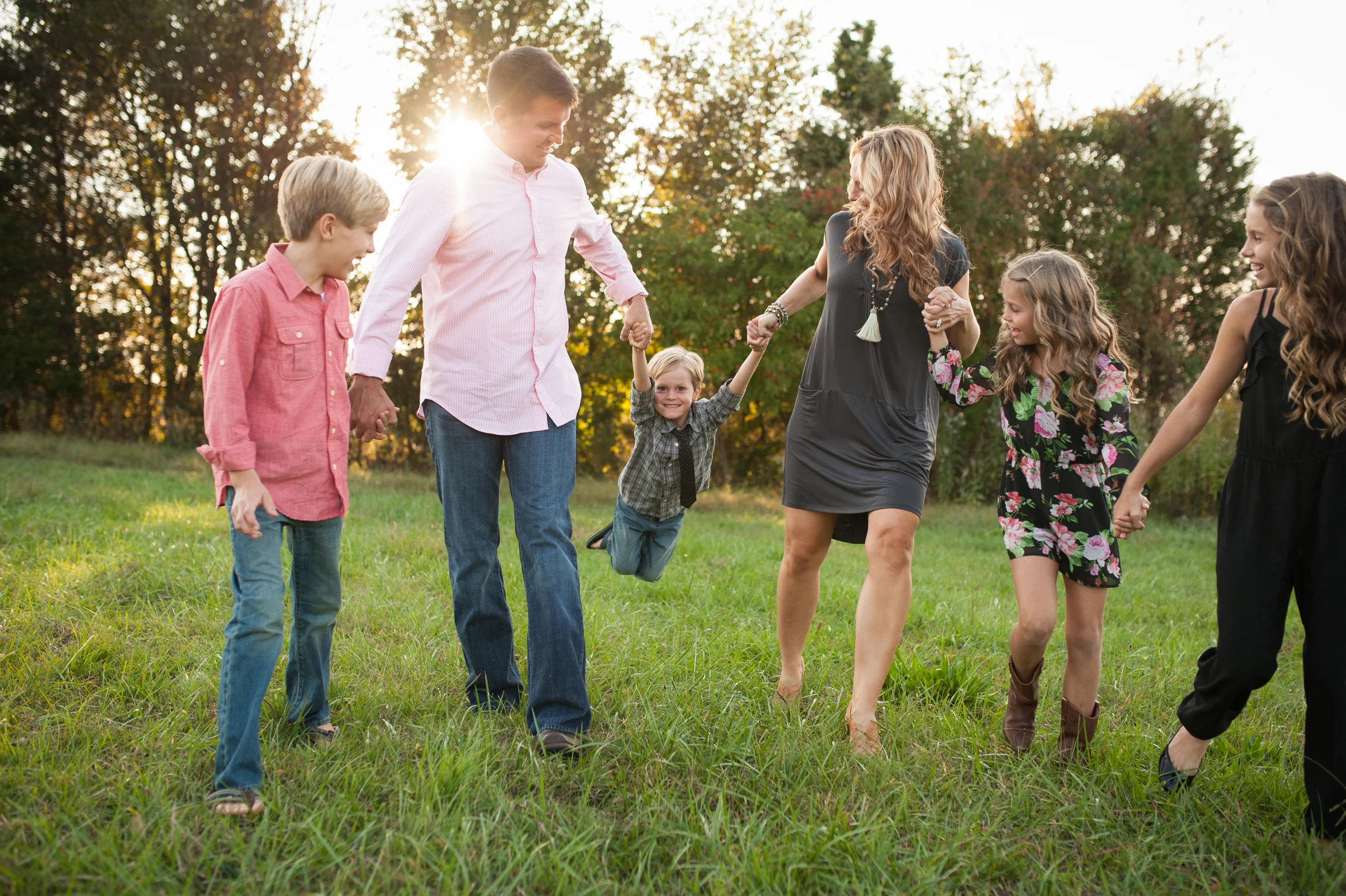 Party of Six Family Photos | Huntsville AL Photographer
