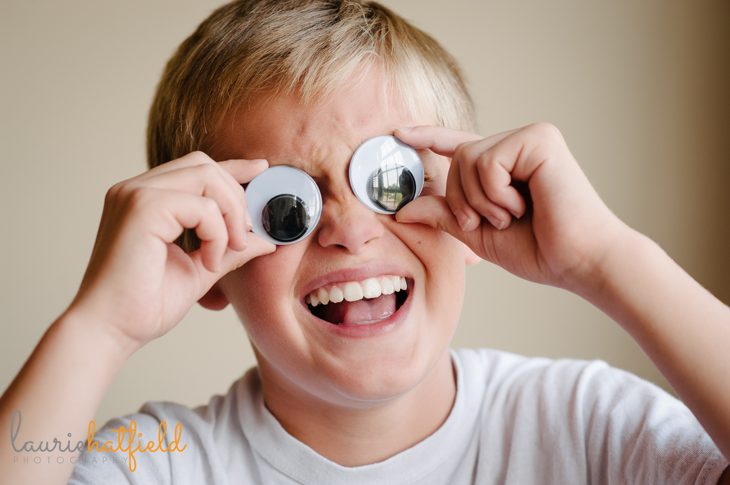 10-year-old with google eyes | Huntsville photographer