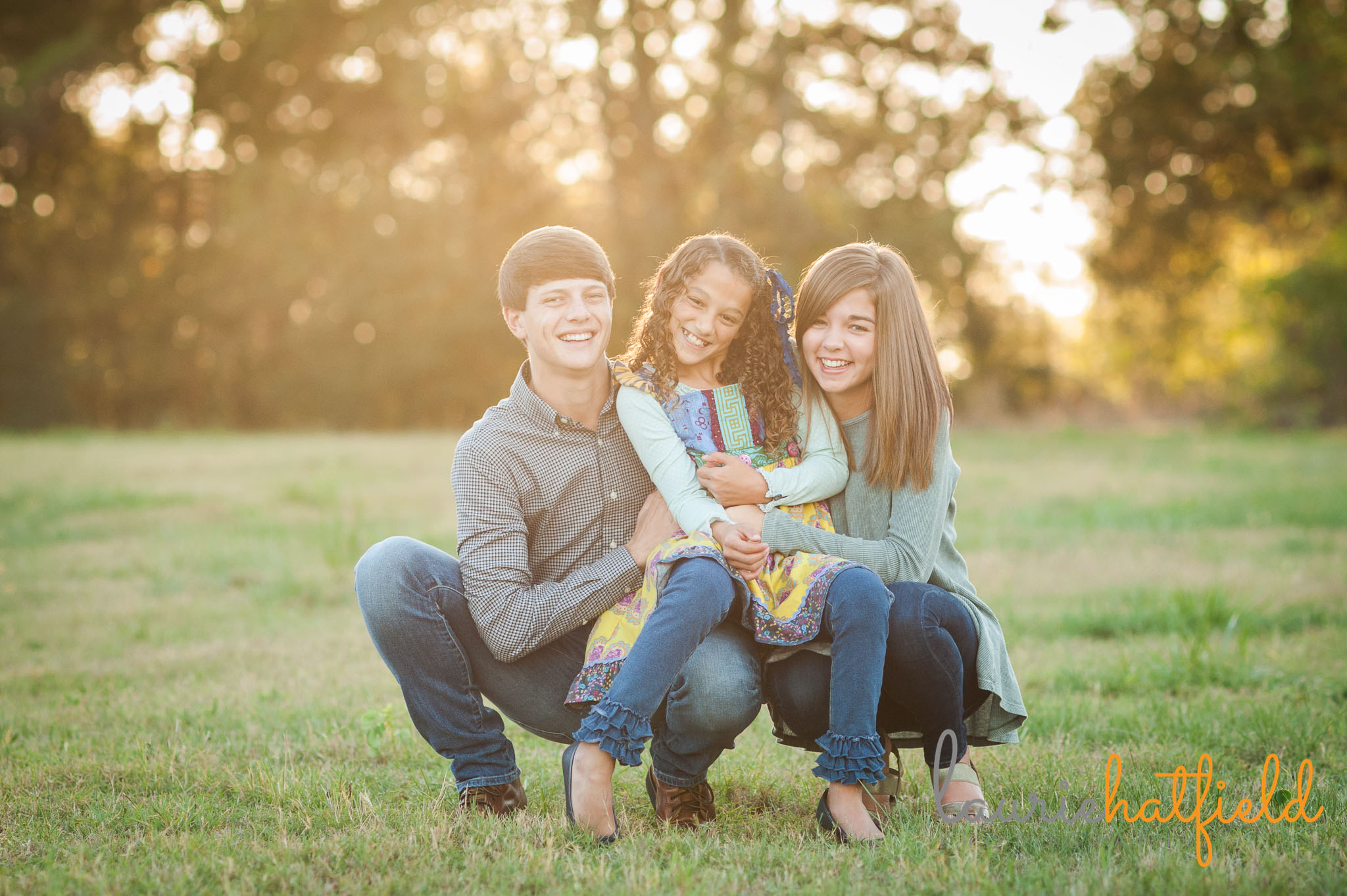 3 siblings in a field | Mobile AL family photographer